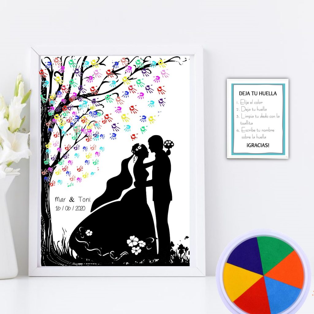 Árbol de huellas. Bosque.