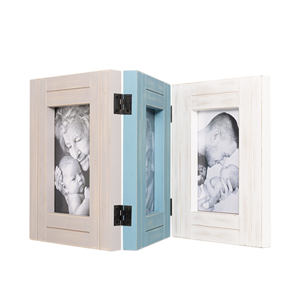 Marcos de fotos triple plegable. Foto 10 x 15 cm. Multicolor