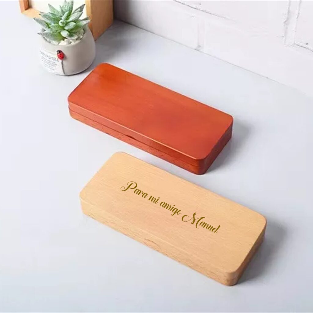 Regalo - Bolígrafos Personalizados. Bolígrafo de madera con caja a juego, tinta azul. Modelo USB